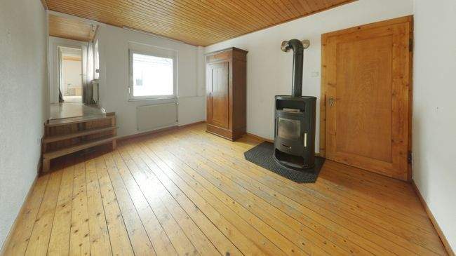 Einfamilienhaus Lahnau Atzbach - 9 Zimmer, 211 m&sup2;, 449.500&euro; | Angebot:25796324