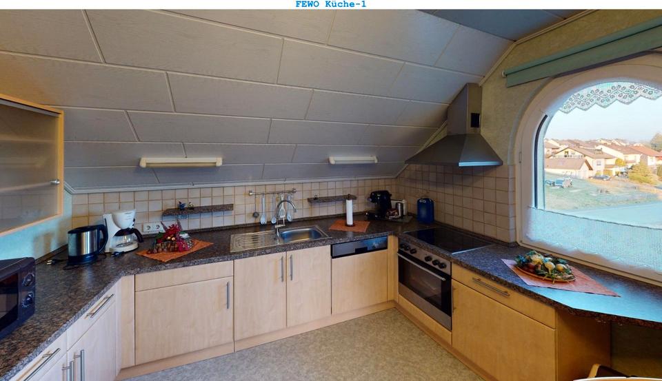 Einfamilienhaus Battenberg (Eder) - 8 Zimmer, 270 m&sup2;, 395.000&euro; | Angebot:26133952