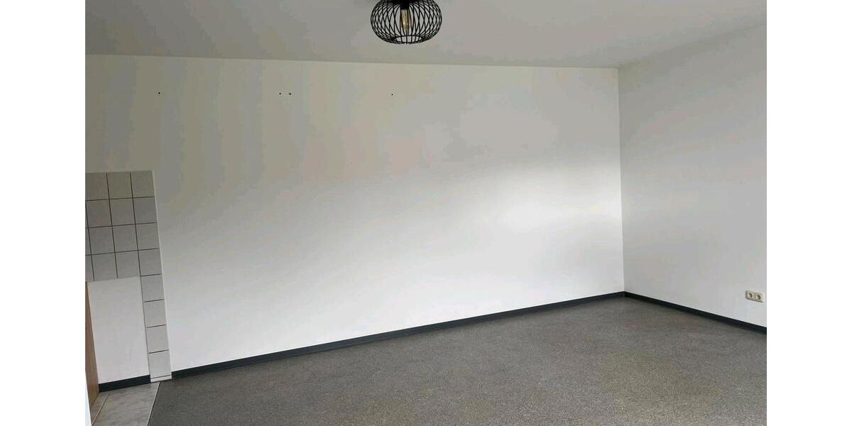 Erdgeschoßwohnung Gießen Wieseck - 1 Zimmer, 30 m&sup2;, 480&euro; | Angebot:25431402