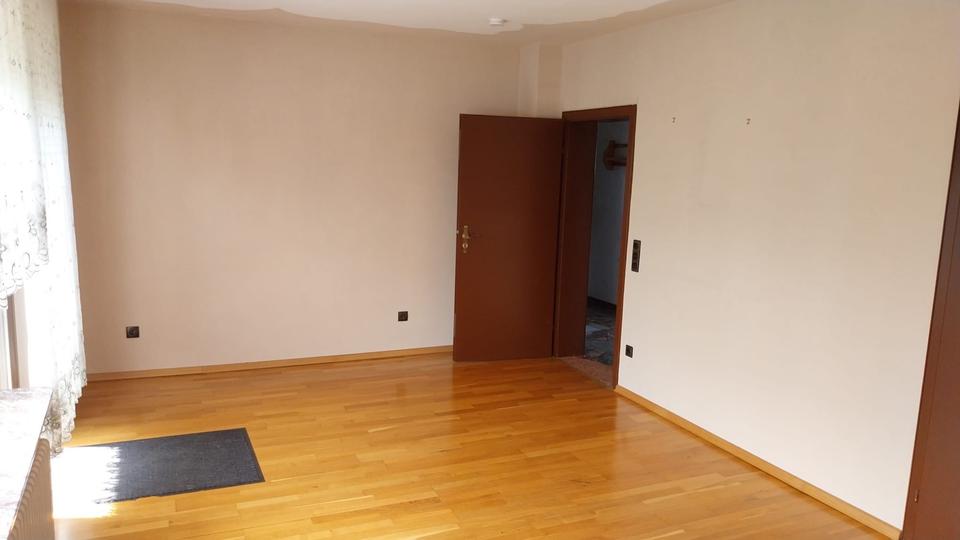 Erdgeschoßwohnung Biebertal - 3 Zimmer, 88 m&sup2;, 930&euro; | Angebot:26444415