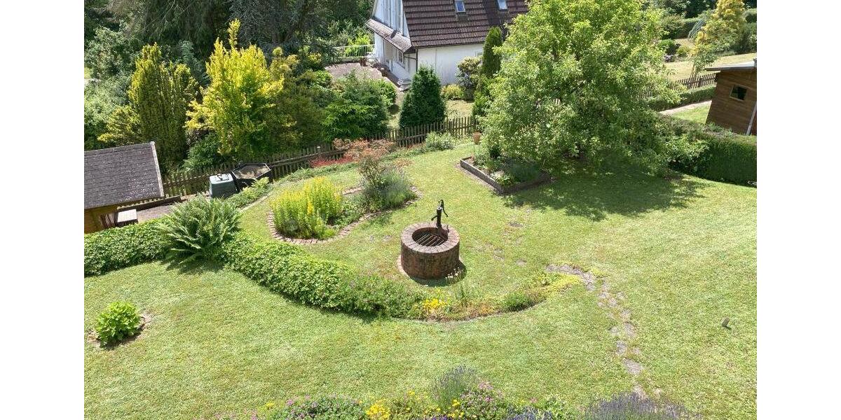 Einfamilienhaus Battenberg (Eder) - 8 Zimmer, 270 m&sup2;, 395.000&euro; | Angebot:26133952