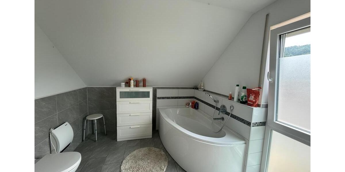 Einfamilienhaus Lohra - 4 Zimmer, 138 m&sup2;, 460.000&euro; | Angebot:26777627