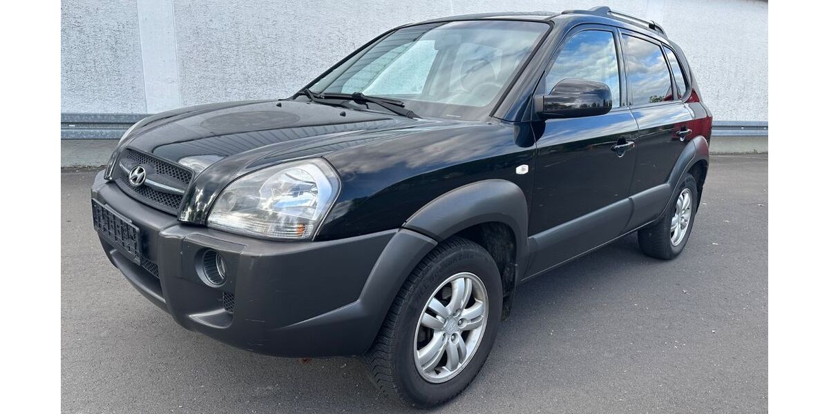 Hyundai TUCSON 192.000 km 3.600 &euro; Lollar, bei Gießen 35457