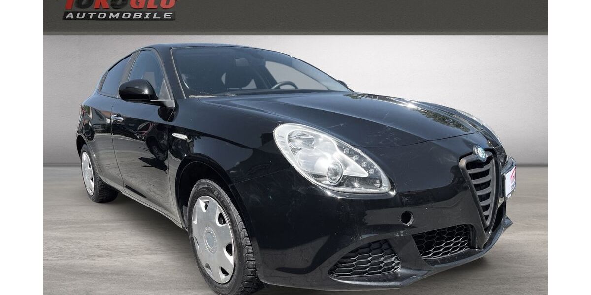 Alfa Romeo Giulietta 172.000 km 3.990 &euro; Dautphetal-Friedensdorf 35232