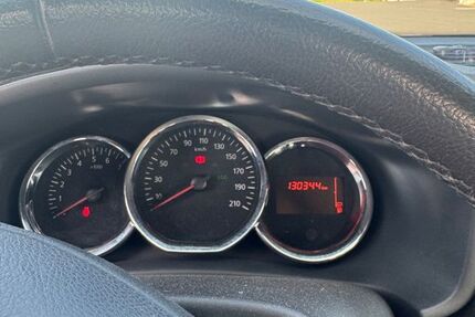 Dacia Logan 130.500 km 5.300 &euro; Neustadt 35279