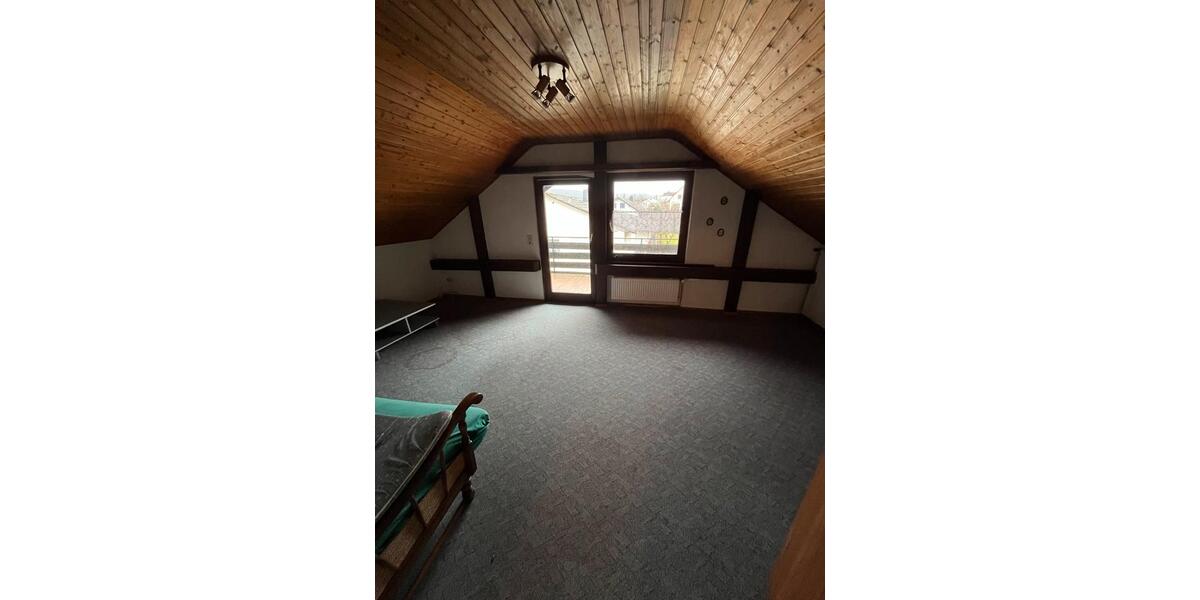 Einfamilienhaus Cölbe - 7 Zimmer, 170 m&sup2;, 350.000&euro; | Angebot:26168102