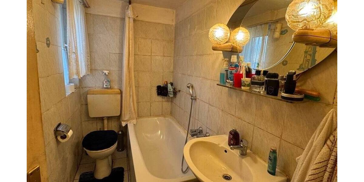 Einfamilienhaus Frankenberg (Eder) Haubern - 5 Zimmer, 165 m&sup2;, 59.000&euro; | Angebot:25734603