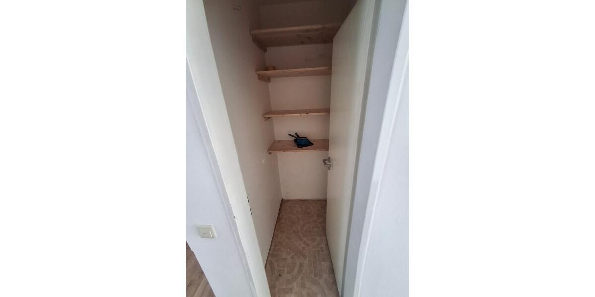 Etagenwohnung Wetter (Hessen) - 2 Zimmer, 65 m&sup2;, 390&euro; | Angebot:25342473