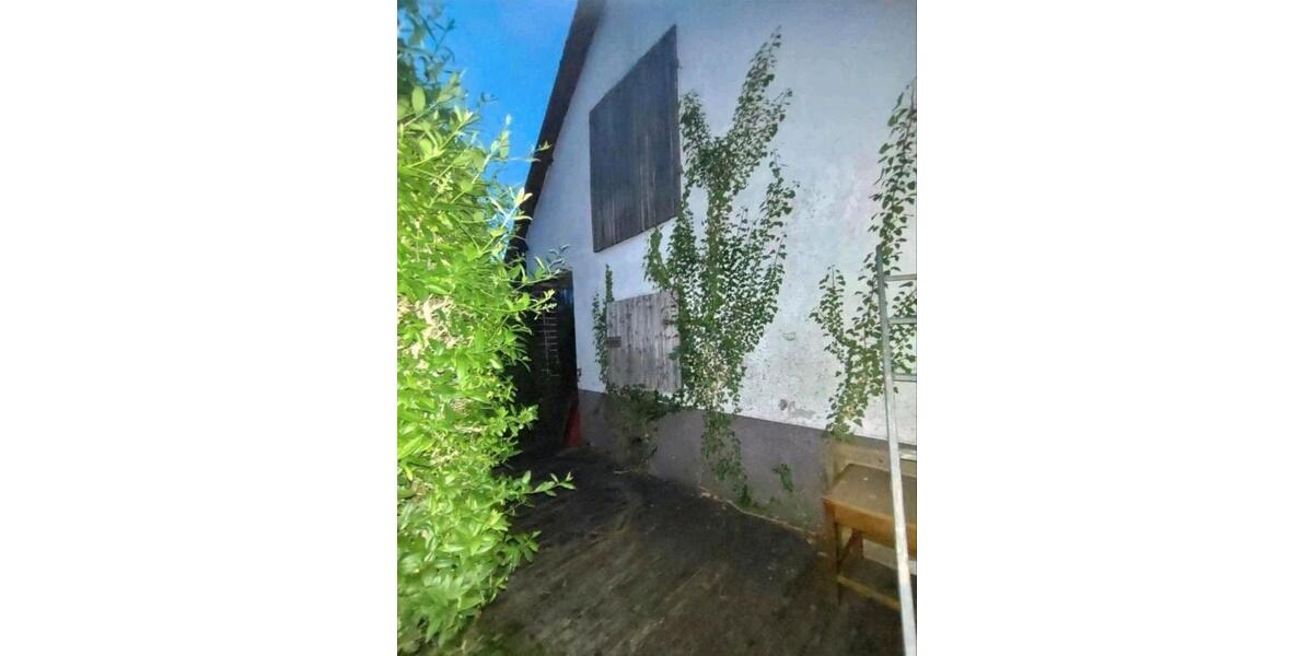 Einfamilienhaus Ebsdorfergrund - 9 Zimmer, 300 m&sup2;, 300.000&euro; | Angebot:27110524