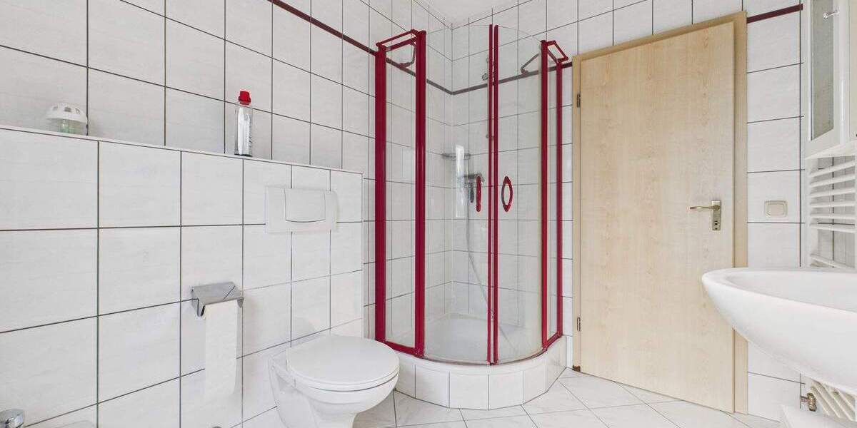 Mehrfamilienhaus, Wohnhaus Lahnau Dorlar - 1 Zimmer, 650.000&euro; | Angebot:25705323