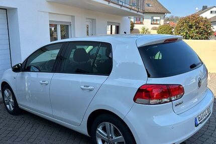 VW Golf 139.311 km 9.400 &euro; Staufenberg 35460