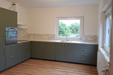 Wohnung Cölbe - 3 Zimmer, 100 m&sup2;, 990&euro; | Angebot:25899310