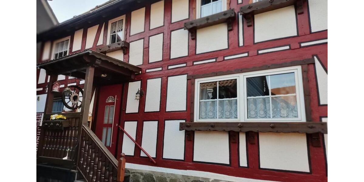 Einfamilienhaus Dautphetal - 9 Zimmer, 140 m&sup2;, 199.000&euro; | Angebot:26299866