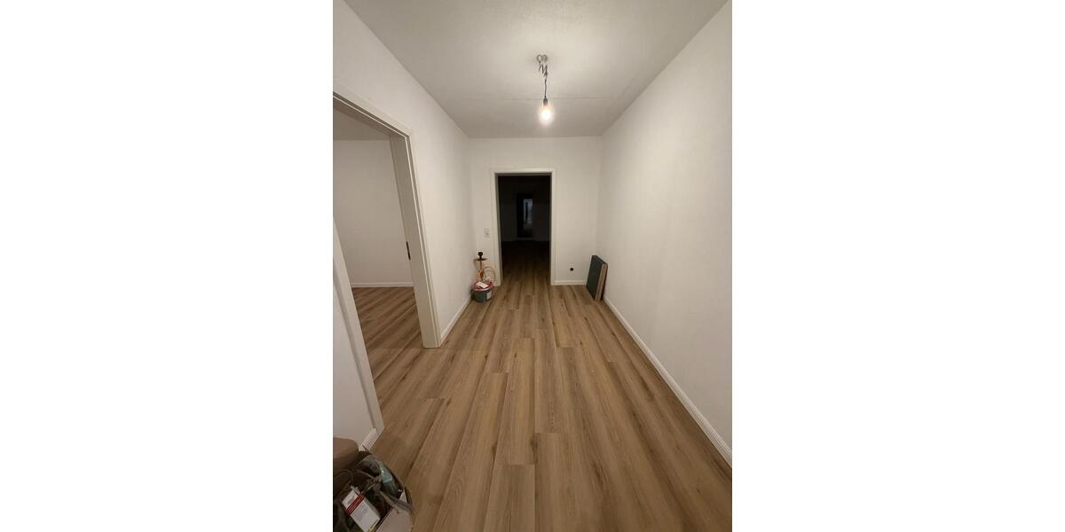 Etagenwohnung Stadtallendorf - 4 Zimmer, 110 m&sup2;, 1.250&euro; | Angebot:26636087