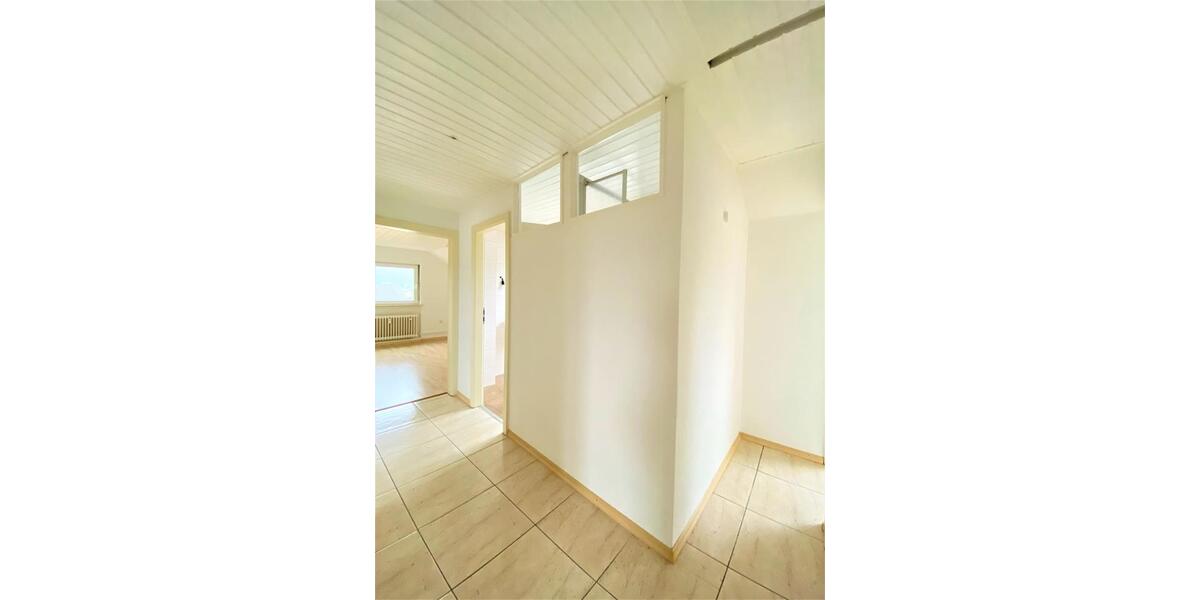 Dachgeschoßwohnung Buseck - 1 Zimmer, 17 m&sup2;, 400&euro; | Angebot:24799997