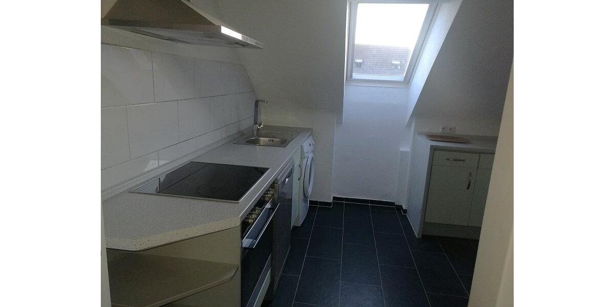 Dachgeschoßwohnung Gießen Anneröder Siedlung - 8 Zimmer, 140 m&sup2;, 280&euro; | Angebot:26041998