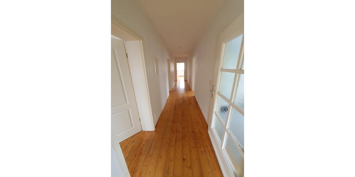 Etagenwohnung Wetter (Hessen) - 4 Zimmer, 126 m&sup2;, 1.300&euro; | Angebot:26168368