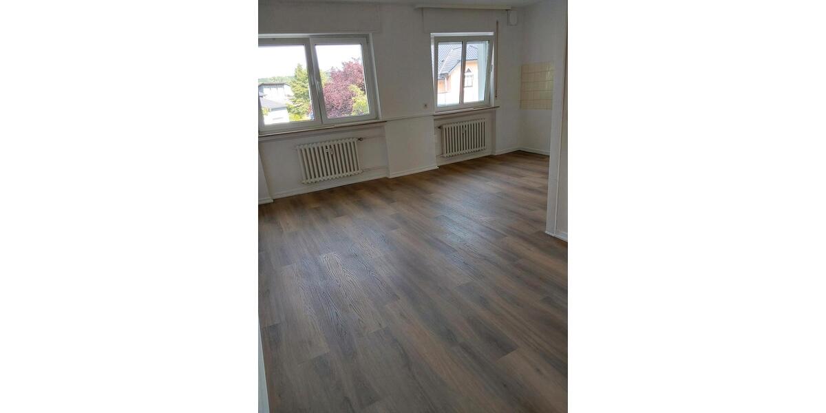 Etagenwohnung Marburg Marbach - 5 Zimmer, 130 m&sup2;, 1.400&euro; | Angebot:25983150