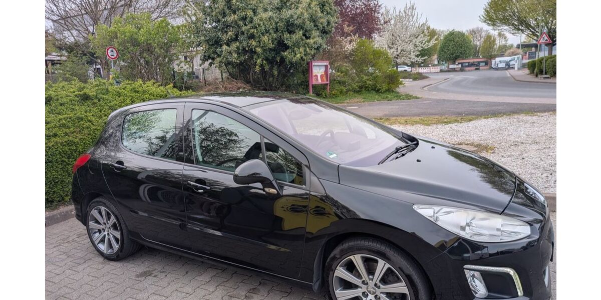 Peugeot 308 176.000 km 3.000 &euro; Lollar 35457