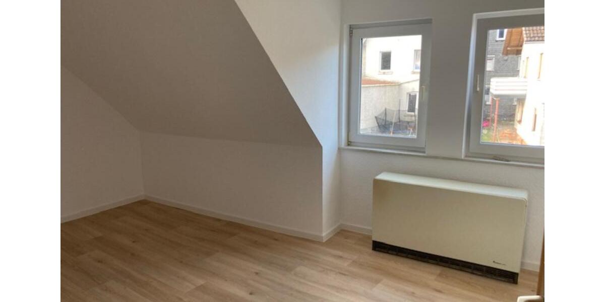 Dachgeschoßwohnung Biedenkopf - 2 Zimmer, 54 m&sup2;, 400&euro; | Angebot:25220165
