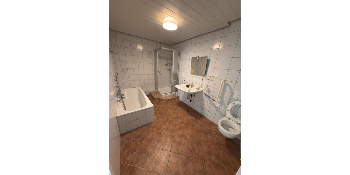 Etagenwohnung Rauschenberg - 3 Zimmer, 107 m&sup2;, 980&euro; | Angebot:25237740