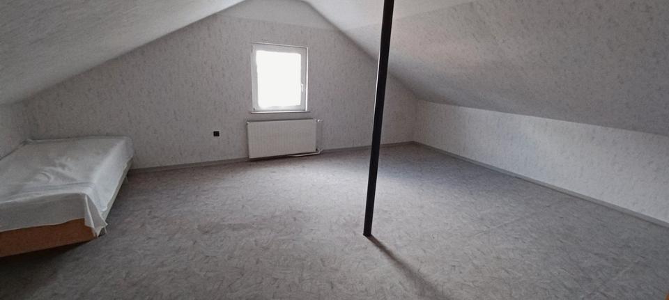 Mehrfamilienhaus, Wohnhaus Mücke - 8 Zimmer, 260 m&sup2;, 294.000&euro; | Angebot:26190978