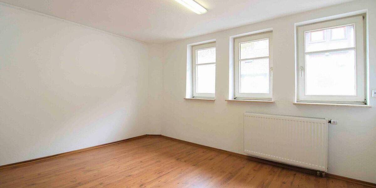 Einfamilienhaus Wetter Amönau - 1 Zimmer, 174 m&sup2;, 189.000&euro; | Angebot:26789708