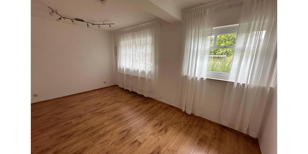Erdgeschoßwohnung Ebsdorfergrund - 3 Zimmer, 80 m&sup2;, 750&euro; | Angebot:26649770