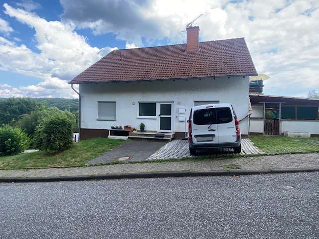 Einfamilienhaus Marburg Marbach - 10 Zimmer, 226 m&sup2;, 450.000&euro; | Angebot:27376081