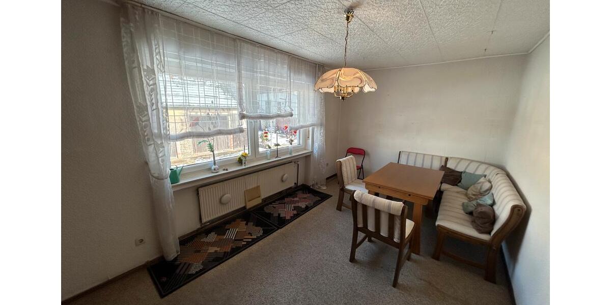 Einfamilienhaus Antrifttal - 10 Zimmer, 250 m&sup2;, 169.000&euro; | Angebot:25170543