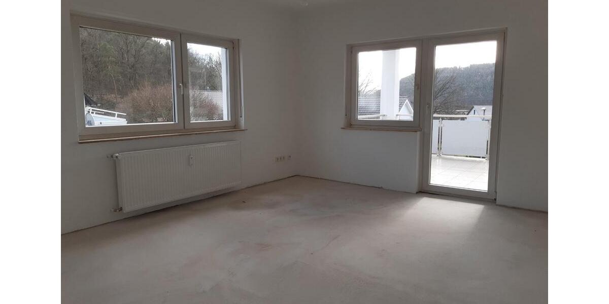 Einfamilienhaus Lahntal - 9 Zimmer, 235 m&sup2;, 360.000&euro; | Angebot:27111658