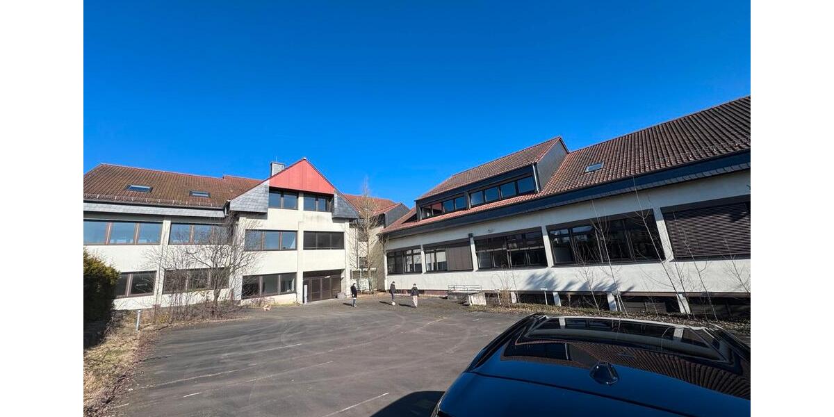 Mehrfamilienhaus, Wohnhaus Homberg (Ohm) - 100 Zimmer, 2.800 m&sup2;, 1.000.000&euro; | Angebot:25867498