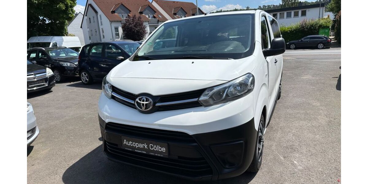 Toyota Proace (Verso) 199.300 km 12.900 &euro; Cölbe 35091
