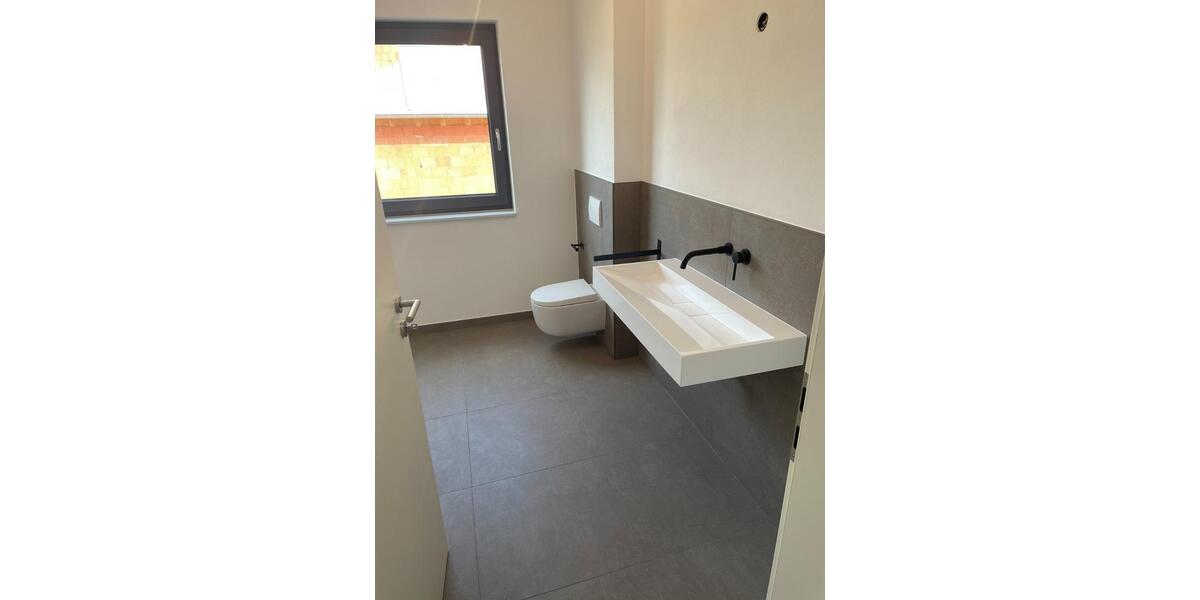 Erdgeschoßwohnung Frankenberg (Eder) - 3 Zimmer, 100 m&sup2;, 1.100&euro; | Angebot:25859886