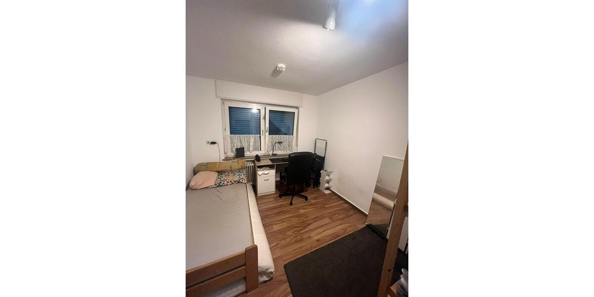 Erdgeschoßwohnung Gießen Wieseck - 1 Zimmer, 16 m&sup2;, 300&euro; | Angebot:25138911