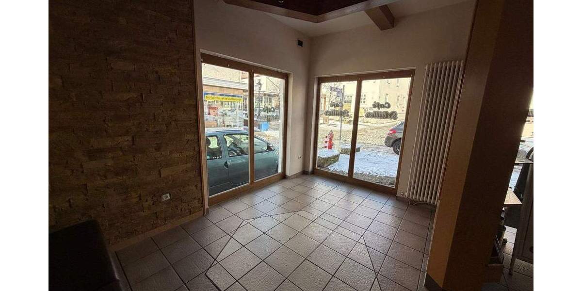 Mehrfamilienhaus, Wohnhaus Bad Laasphe - 4 Zimmer, 140 m&sup2;, 189.000&euro; | Angebot:25667710