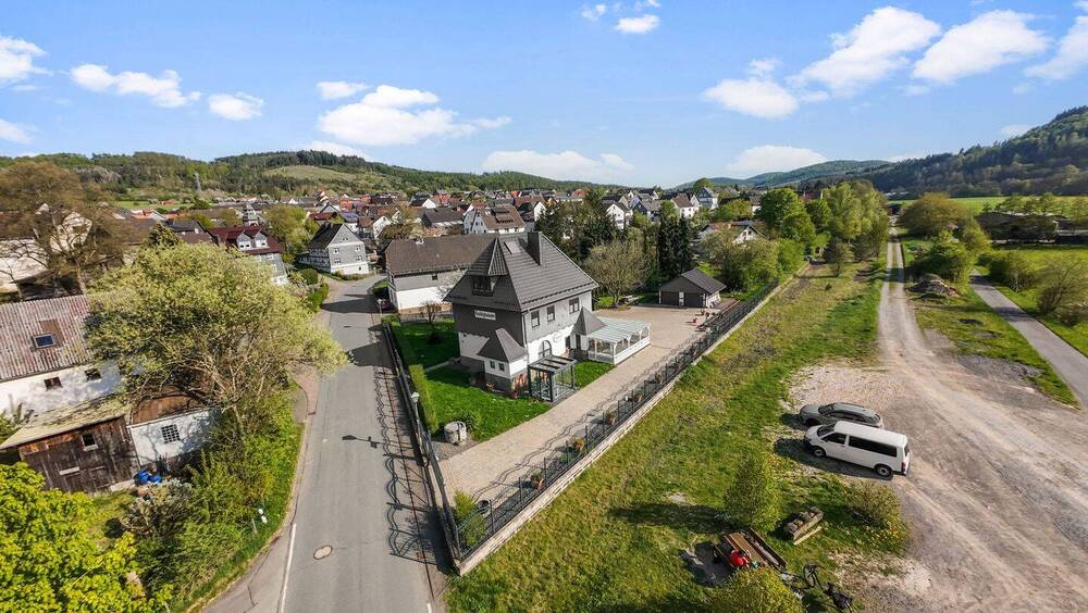 Einfamilienhaus Hatzfeld (Eder) Reddighausen - 7 Zimmer, 203 m&sup2;, 349.000&euro; | Angebot:25663934