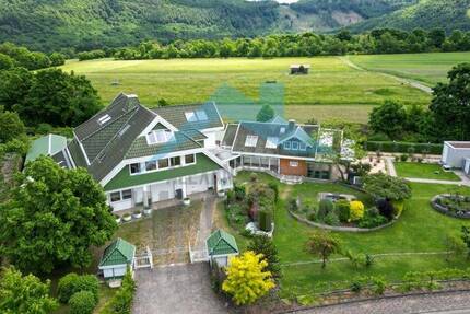 Haus Battenberg (Eder) Dodenau - 8 Zimmer, 286 m&sup2;, 399.900&euro; | Angebot:25705681