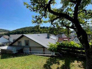 Mehrfamilienhaus, Wohnhaus Bad Endbach Hartenrod - 8 Zimmer, 180 m&sup2;, 168.000&euro; | Angebot:25777052