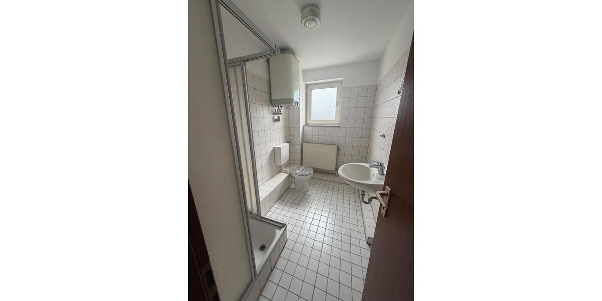 Etagenwohnung Gießen Wieseck - 2 Zimmer, 38 m&sup2;, 420&euro; | Angebot:25990428