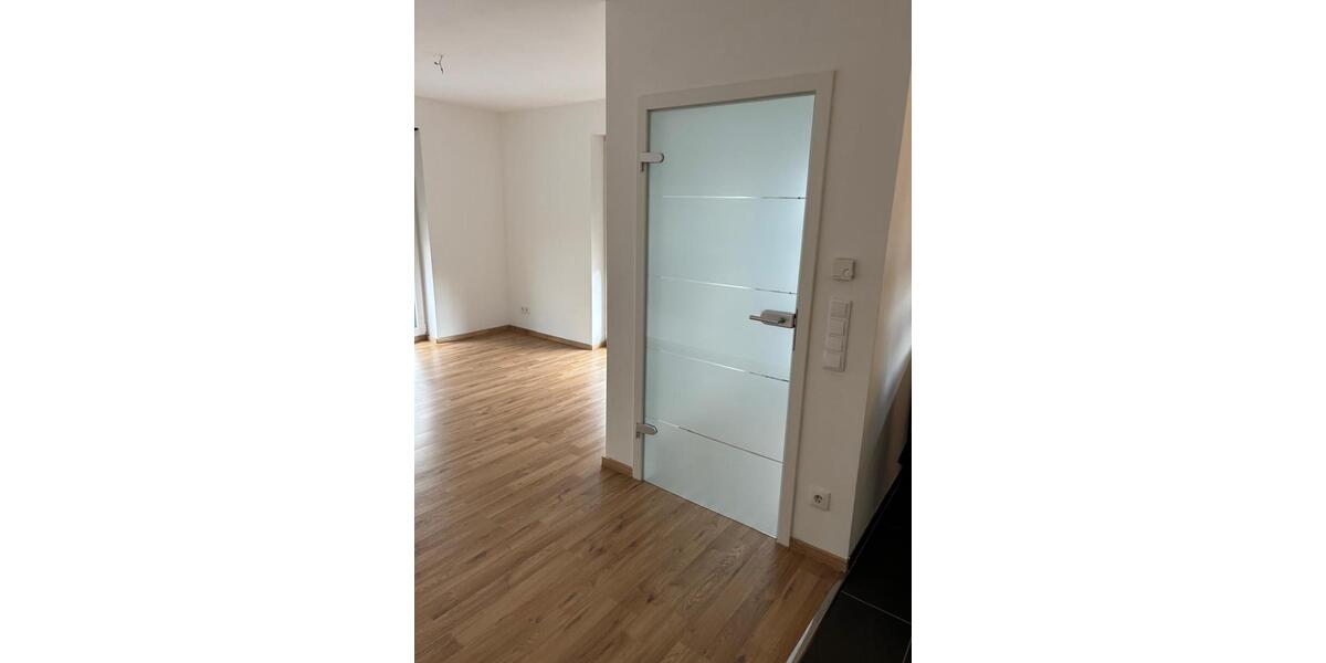 Erdgeschoßwohnung Staufenberg - 3.5 Zimmer, 80 m&sup2;, 269.000&euro; | Angebot:25973414