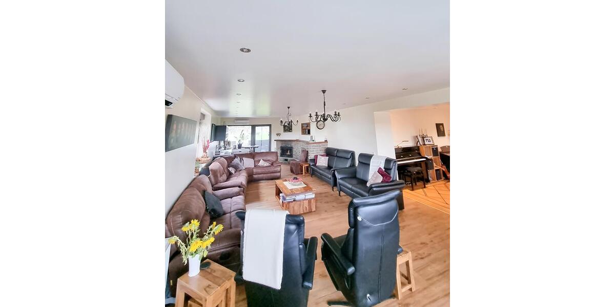 Einfamilienhaus Bad Endbach - 8 Zimmer, 300 m&sup2;, 395.000&euro; | Angebot:26926521