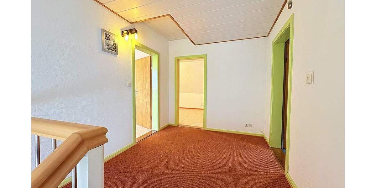 Einfamilienhaus Kirchhain-Kleinseelheim Kleinseelheim - 5 Zimmer, 149 m&sup2;, 299.900&euro; | Angebot:25689259