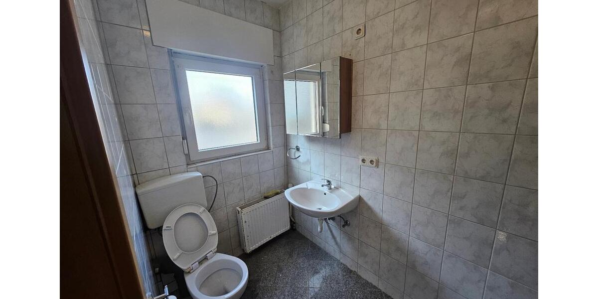 Einfamilienhaus Breidenbach - 4 Zimmer, 160 m&sup2;, 950&euro; | Angebot:25581567