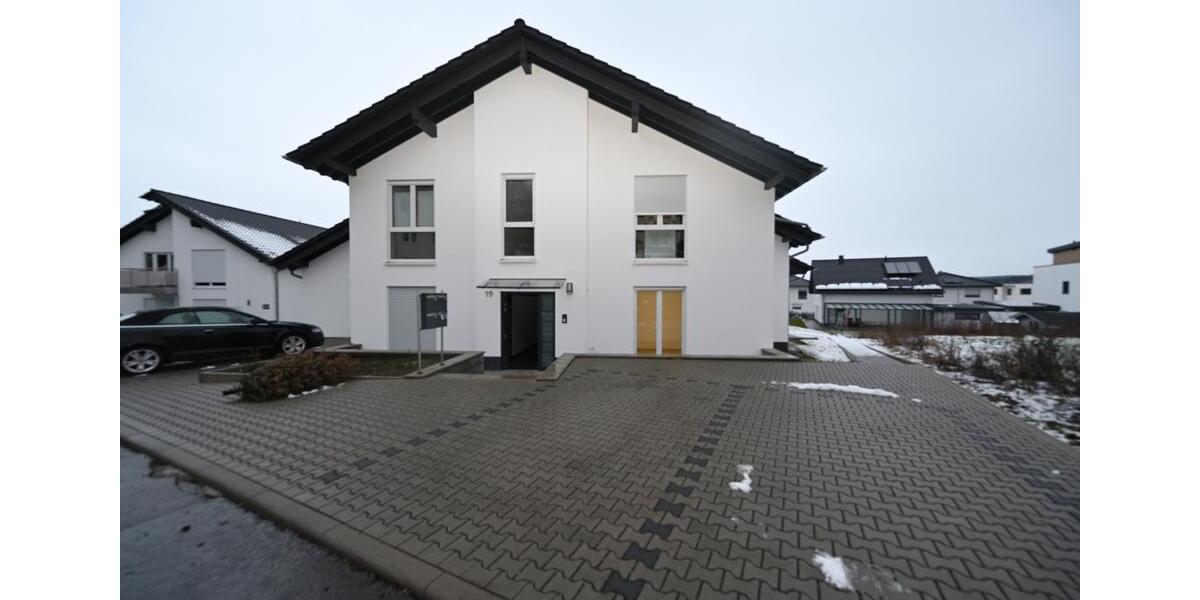 Erdgeschoßwohnung Frankenberg (Eder) - 3 Zimmer, 91 m&sup2;, 900&euro; | Angebot:25229622