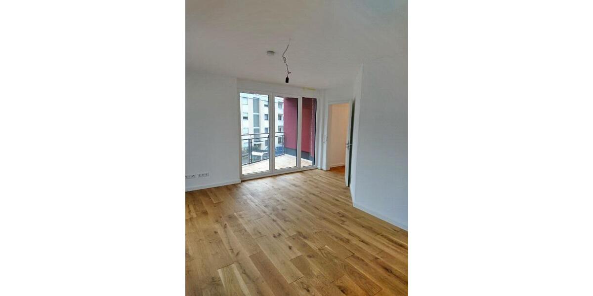 Etagenwohnung Marburg Marbach - 3 Zimmer, 80 m&sup2;, 1.480&euro; | Angebot:26416296