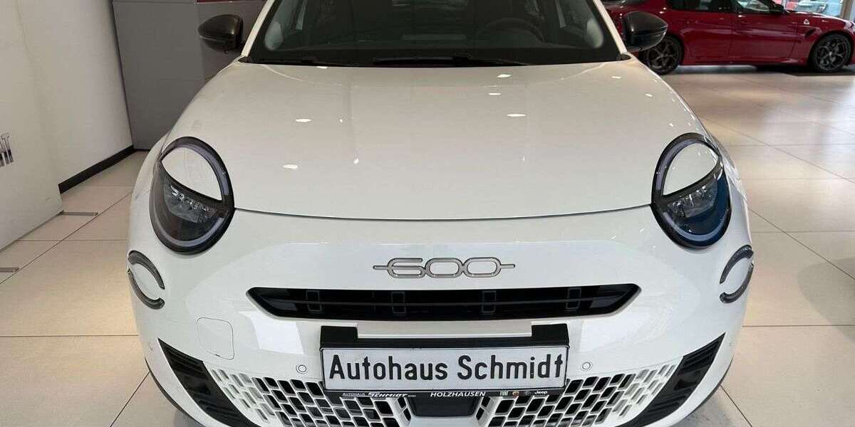 Fiat 600 2.500 km 25.490 &euro; Dautphetal - Holzhausen 35232