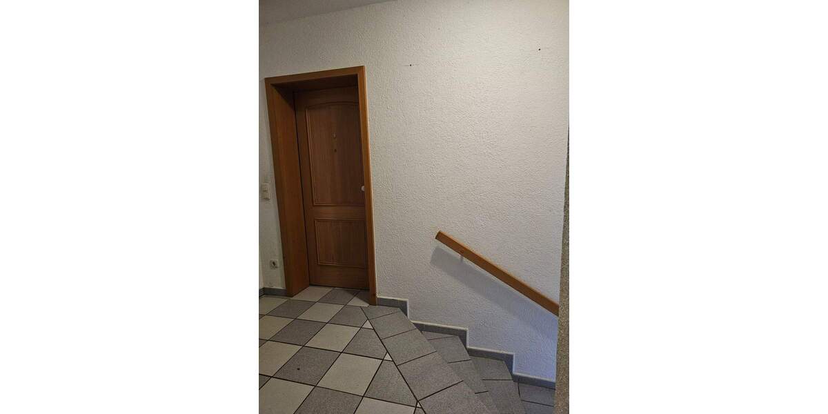 Etagenwohnung Neustadt - 3 Zimmer, 87 m&sup2;, 720&euro; | Angebot:26188007