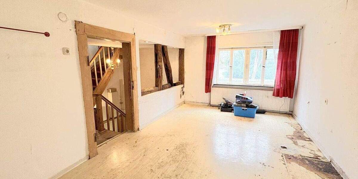 Einfamilienhaus Stadtallendorf / Schweinsberg Schweinsberg - 3 Zimmer, 113 m&sup2;, 169.900&euro; | Angebot:25775615