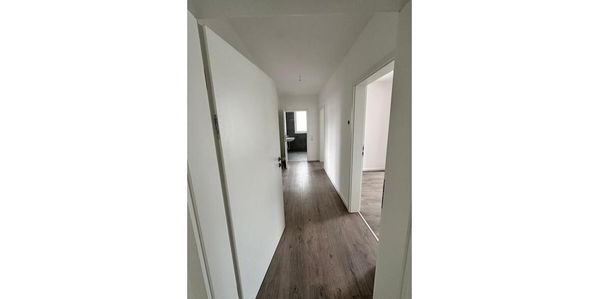 Dachgeschoßwohnung Allendorf (Eder) - 3 Zimmer, 73 m&sup2;, 730&euro; | Angebot:26024524